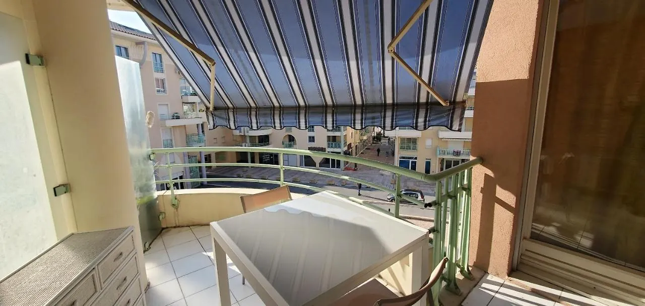 Port Frejus T2 39M2 Climatise Belle Terrasse Balcon Apartment France