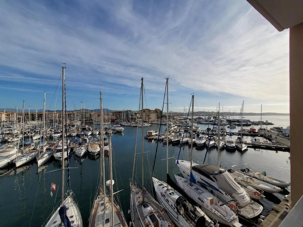 Port Frejus T2 39M2 Climatise Belle Terrasse Balcon Apartment
